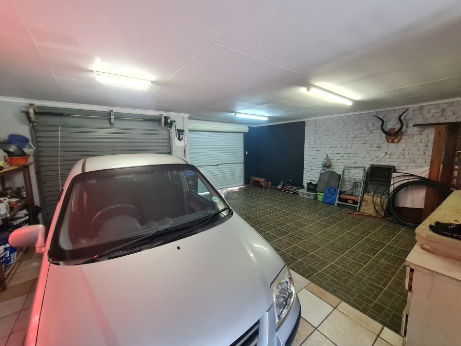 3 Bedroom Property for Sale in Wavecrest Eastern Cape